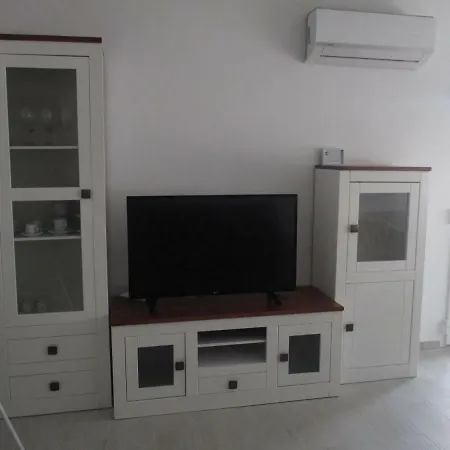 Apartment Recien Reformado Y Climatizado En Ubicacion Inmejorable.