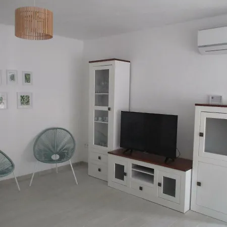 Recien Reformado Y Climatizado En Ubicacion Inmejorable. Apartment *